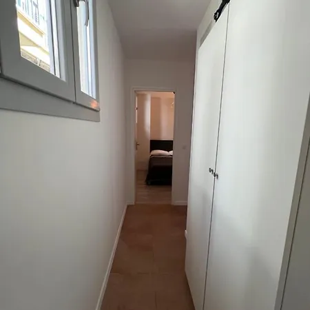 La Cour Du Centre Apartamento *